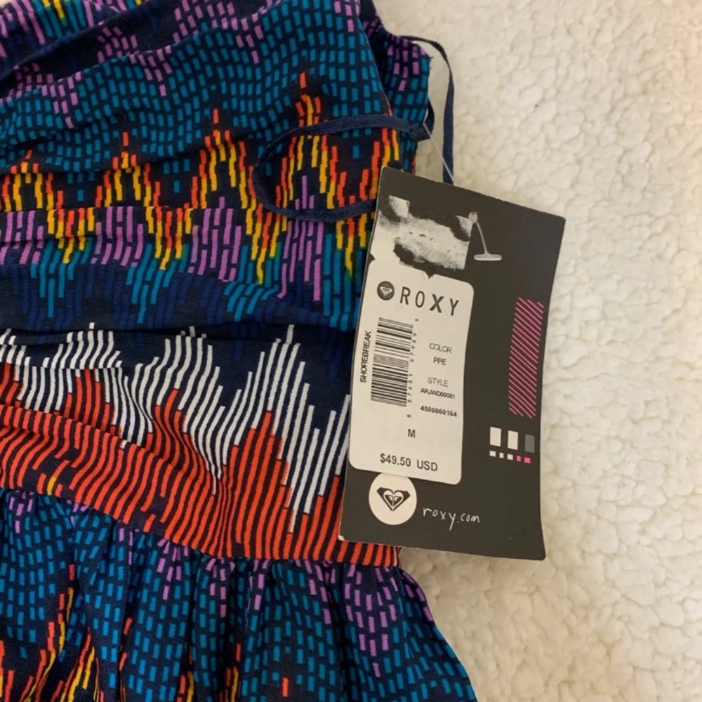New Roxy dress - Picture 2 of 3